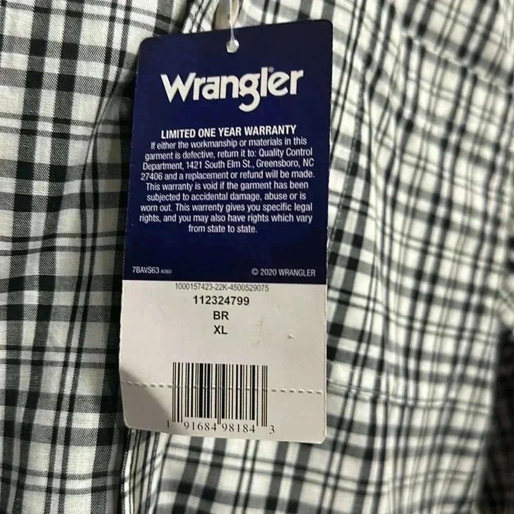 Button-down shirt - Picture 6 of 7